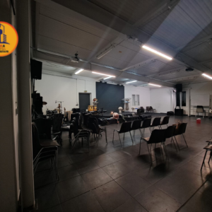 Salle  pour Église - 400 m², Bail 3/6/9 à Sarcelles St Brice, 2000 Euros/mois